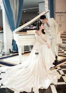 Gợi ý chọn trang phục cô dâu chú rễ phong cách Hàn Quốc 1